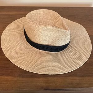 Packable beach straw summer hat